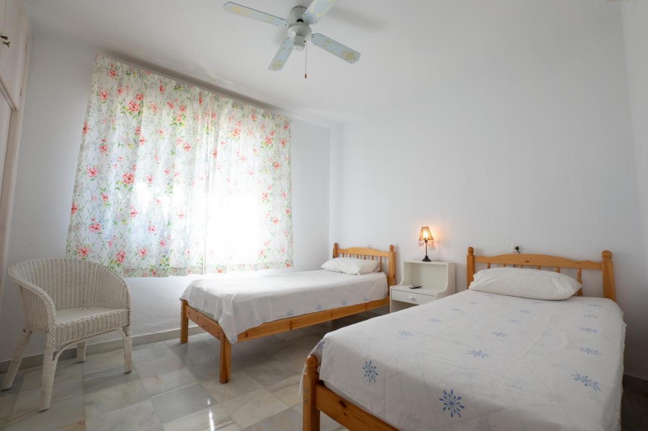 Private Heated Pool, Jacuzzi & 1225M2 Garden In Villa Cipreses ฟรีฮิเลียนา ภายนอก รูปภาพ