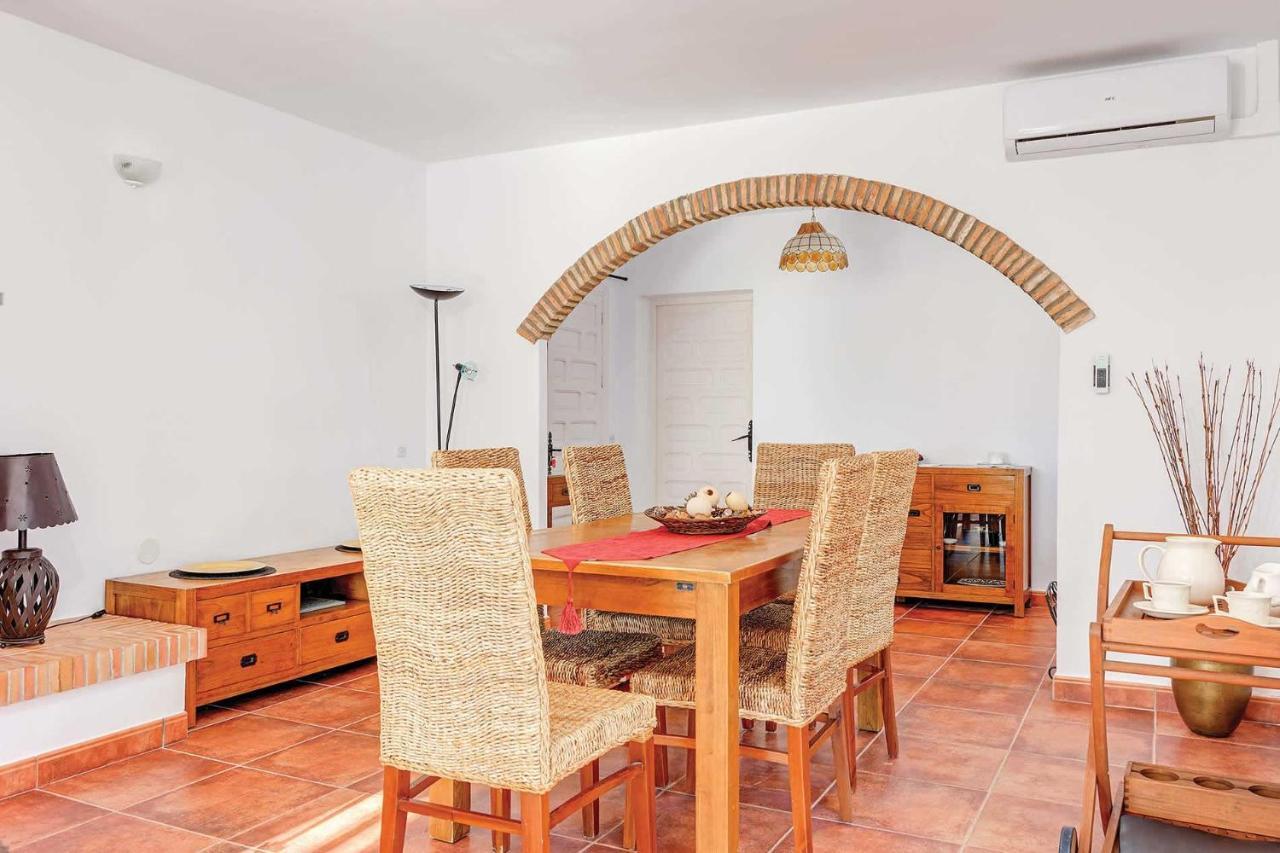Private Heated Pool, Jacuzzi & 1225M2 Garden In Villa Cipreses ฟรีฮิเลียนา ภายนอก รูปภาพ