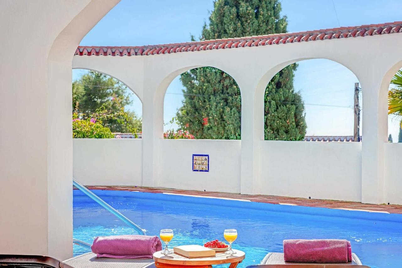 Private Heated Pool, Jacuzzi & 1225M2 Garden In Villa Cipreses ฟรีฮิเลียนา ภายนอก รูปภาพ